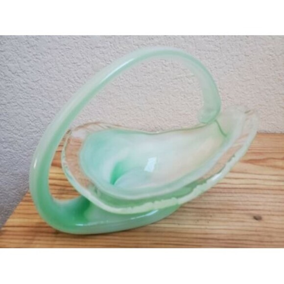 VTG Sooner Student Art Glass Bowl Basket Centerpiece Hand Blown White Green 9" - Picture 2 of 9